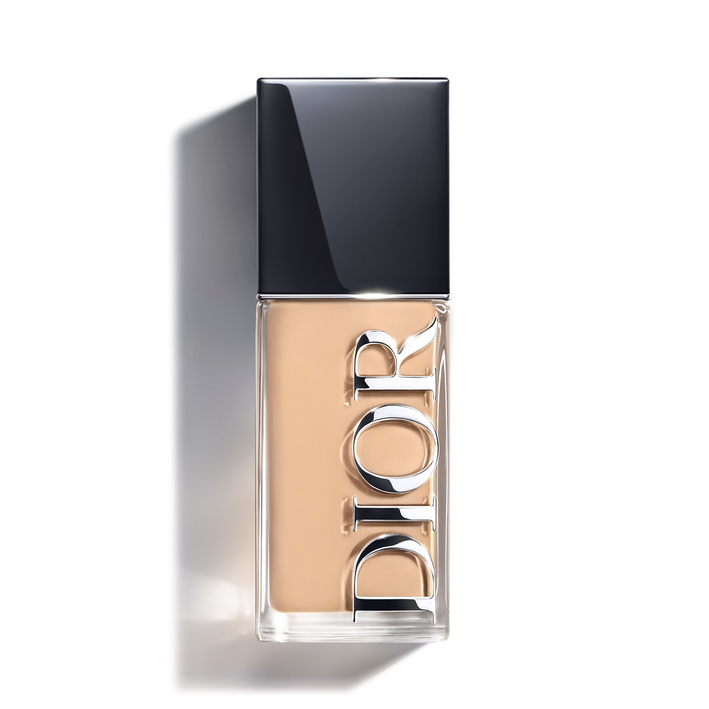 Dior Forever Skin Glow Foundation - 24H Wear And 48H Hydration 30Ml 2 Warm