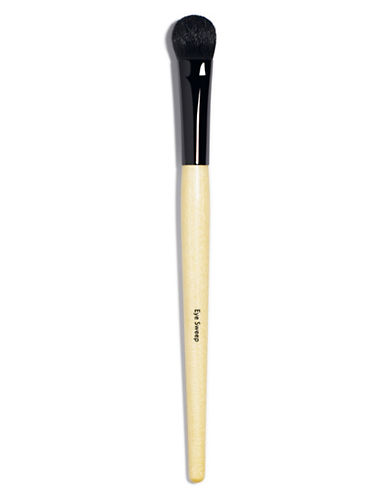BOBBI BROWN EYESWEEP BRUSH