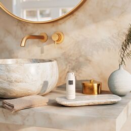 REFRESHING DRY SHAMPOO 1