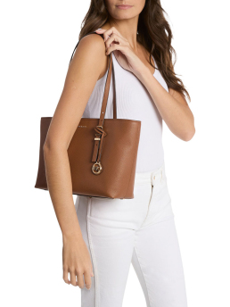 ΓΥΝΑΙΚΕΙΑ ΤΣΑΝΤΑ ΩΜΟΥ 2