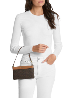 ΓΥΝΑΙΚΕΙΑ ΤΣΑΝΤΑ ΧΕΙΡΟΣ 2