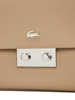 ΓΥΝΑΙΚΕΙΑ ΤΣΑΝΤΑ ΧΙΑΣΤΙ 11