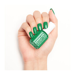 ESSIE 905 GRASS NEVER GREENER 1
