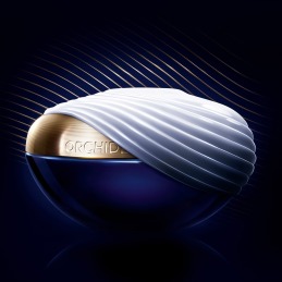 ORCHIDÉE IMPÉRIALE
THE NECK AND DÉCOLLETÉ CREAM 2