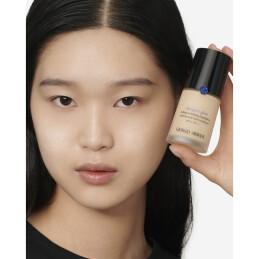 DESIGNER GLOW FOUNDATION 6