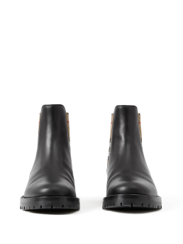 ΓΥΝΑΙΚΕΙΑ ΔΕΡΜΑΤΙΝΑ ΜΠΟΤΑΚΙΑ  1