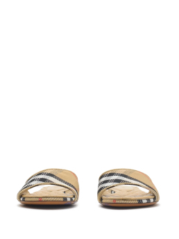 ΓΥΝΑΙΚΕΙΑ ΣΑΝΔΑΛΙΑ  1