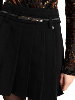 ΓΥΝΑΙΚΕΙΑ ΖΩΝΗ  1