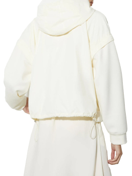 ΓΥΝΑΙΚΕΙΑ ΖΑΚΕΤΑ  2