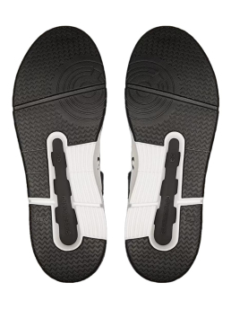 ΓΥΝΑΙΚΕΙΑ SNEAKERS THE ROGER CLUBHOUSE 4