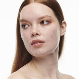 STUDIO RADIANCE SERUM-POWERED FOUNDATION 2