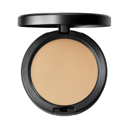 STUDIO FIX POWDER PLUS FOUNDATION 3