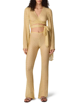 ΓΥΝΑΙΚΕΙΟ ΤΟΠ ΠΑΡΑΛΙΑΣ  1