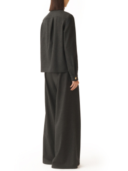 ΓΥΝΑΙΚΕΙΟ ΠΟΥΚΑΜΙΣΟ  2