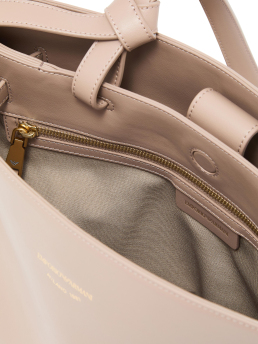 ΓΥΝΑΙΚΕΙΑ ΤΣΑΝΤΑ ΩΜΟΥ 4