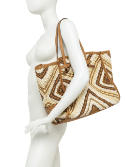 ΓΥΝΑΙΚΕΙΑ ΤΣΑΝΤΑ ΩΜΟΥ 4