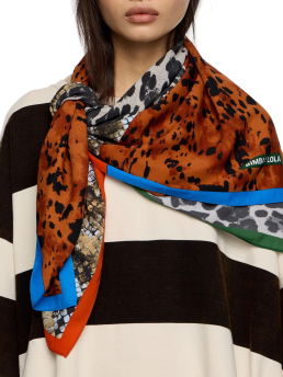 ΓΥΝΑΙΚΕΙΟ ΦΟΥΛΑΡΙ ANIMAL PRINT 1