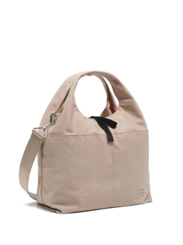 ΓΥΝΑΙΚΕΙΑ ΤΣΑΝΤΑ ΧΕΙΡΟΣ 3