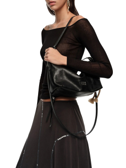 ΓΥΝΑΙΚΕΙΑ ΤΣΑΝΤΑ ΩΜΟΥ 3