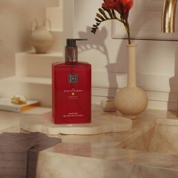 THE RITUAL OF AYURVEDA HAND WASH 2