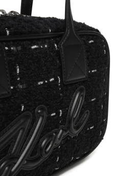 ΓΥΝΑΙΚΕΙΑ ΤΣΑΝΤΑ ΧΕΙΡΟΣ 2