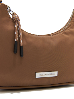 ΓΥΝΑΙΚΕΙΑ ΤΣΑΝΤΑ ΩΜΟΥ  3