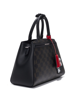 ΓΥΝΑΙΚΕΙΑ ΤΣΑΝΤΑ ΧΕΙΡΟΣ 2