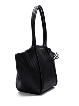 ΓΥΝΑΙΚΕΙΑ ΤΣΑΝΤΑ ΩΜΟΥ  2