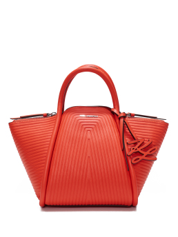 ΓΥΝΑΙΚΕΙΑ ΤΣΑΝΤΑ ΧΕΙΡΟΣ  1