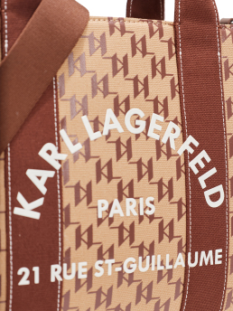 ΓΥΝΑΙΚΕΙΑ ΤΣΑΝΤΑ ΧΕΙΡΟΣ  3