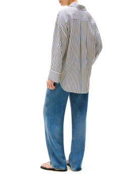 ΓΥΝΑΙΚΕΙΟ ΠΟΥΚΑΜΙΣΟ 2