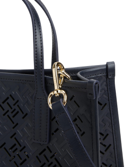 ΓΥΝΑΙΚΕΙΑ ΤΣΑΝΤΑ ΧΕΙΡΟΣ 2