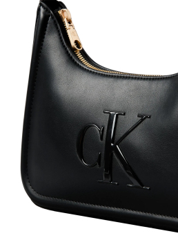 ΓΥΝΑΙΚΕΙΑ ΤΣΑΝΤΑ ΩΜΟΥ 3