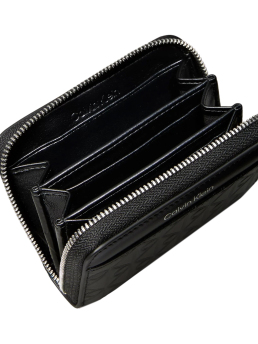 ΓΥΝΑΙΚΕΙΟ ΔΕΡΜΑΤΙΝΟ ΠΟΡΤΟΦΟΛΙ 2