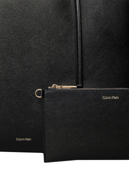 ΓΥΝΑΙΚΕΙΑ ΤΣΑΝΤΑ TOTE 3