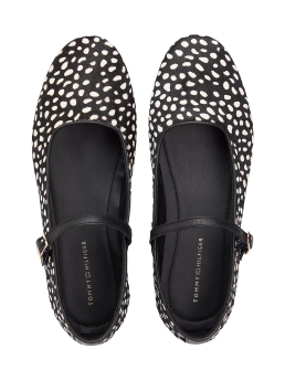 ΓΥΝΑΙΚΕΙΕΣ ΜΠΑΛΑΡΙΝΕΣ 2