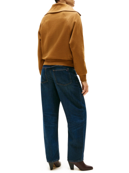 ΓΥΝΑΙΚΕΙΟ ΠΟΥΛΟΒΕΡ  2