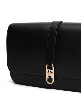 ΓΥΝΑΙΚΕΙΑ ΤΣΑΝΤΑ ΧΙΑΣΤΙ 2