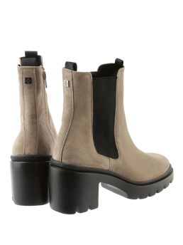 ΓΥΝΑΙΚΕΙΟ ΜΠΟΤΑΚΙ  2