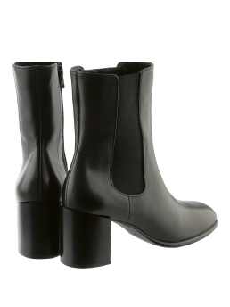 ΓΥΝΑΙΚΕΙΟ ΜΠΟΤΑΚΙ  2