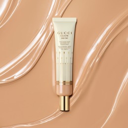 GLOW SKIN TINT MOISTURIZER 4