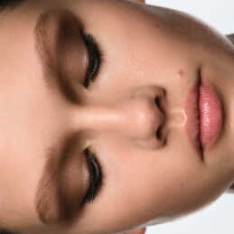 BIBILIOPHILIA EYESHADOW PALETTE 18 COLOURS 3