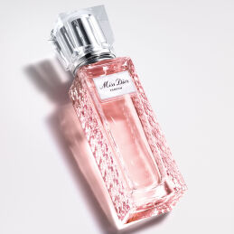 MISS DIOR PARFUM ROLLER-PEARL ON-THE-GO FRAGRANCE - FLORAL, FRUITY
& WOODY NOTES 3