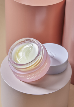 NUTRITIVE LIP BALM 4