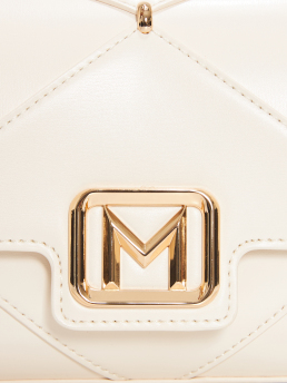 ΓΥΝΑΚΕΙΑ ΤΣΑΝΤΑ ΧΕΙΡΟΣ 3