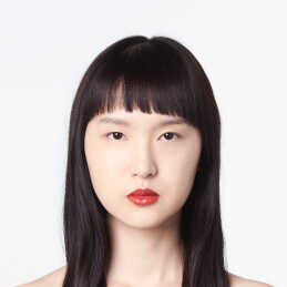 ROUGE DE BEAUTÉ BRILLANT 4