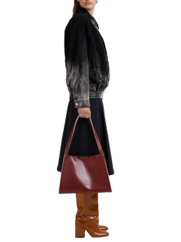 ΓΥΝΑΙΚΕΙΑ ΤΣΑΝΤΑ ΩΜΟΥ 3