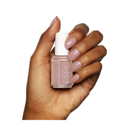 ESSIE COLOR 40 DEMURE VIX 4