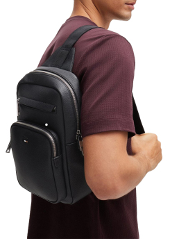 ΑΝΔΡΙΚΗ ΤΣΑΝΤΑ ΩΜΟΥ 4