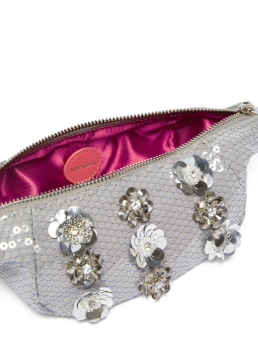 ΓΥΝΑΙΚΕΙΑ ΤΣΑΝΤΑ ΩΜΟΥ  4